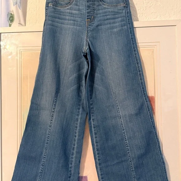 SPANX Wide Leg Jeans in Medium Blue Denim - Picture 4 of 4